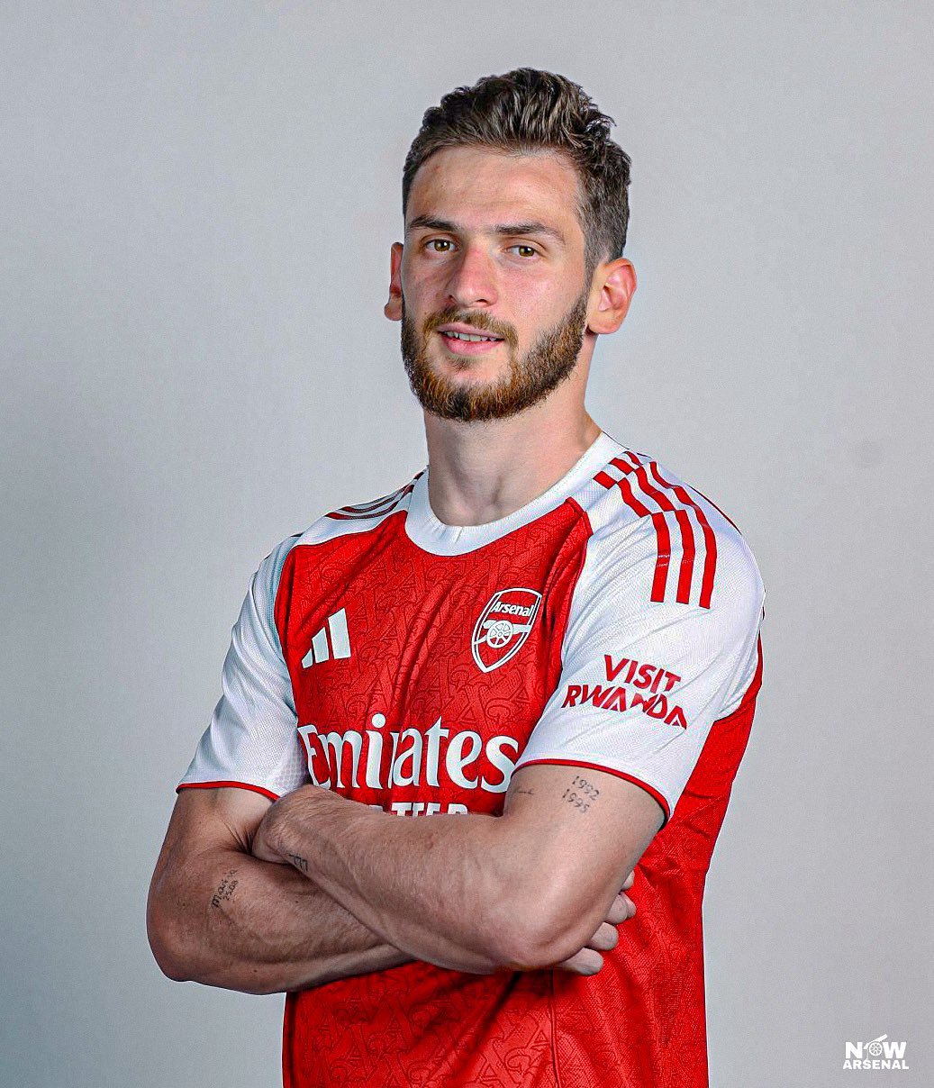 独立报记者MiguelDelaney消息，阿森纳一直在分析今夏签下克瓦拉茨凯利