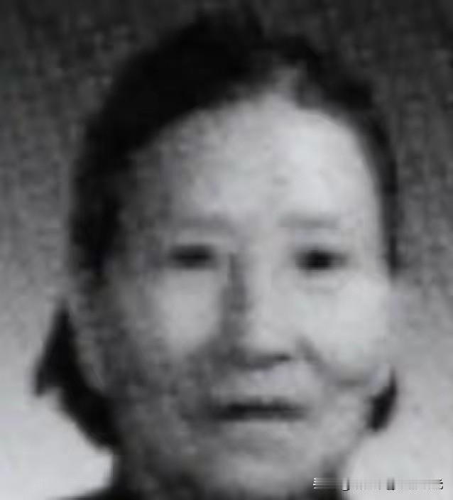 杨开慧牺牲后，是谁收殓了她的遗体？是19岁的女子郑家娟！她听说女英雄杨开慧在识字