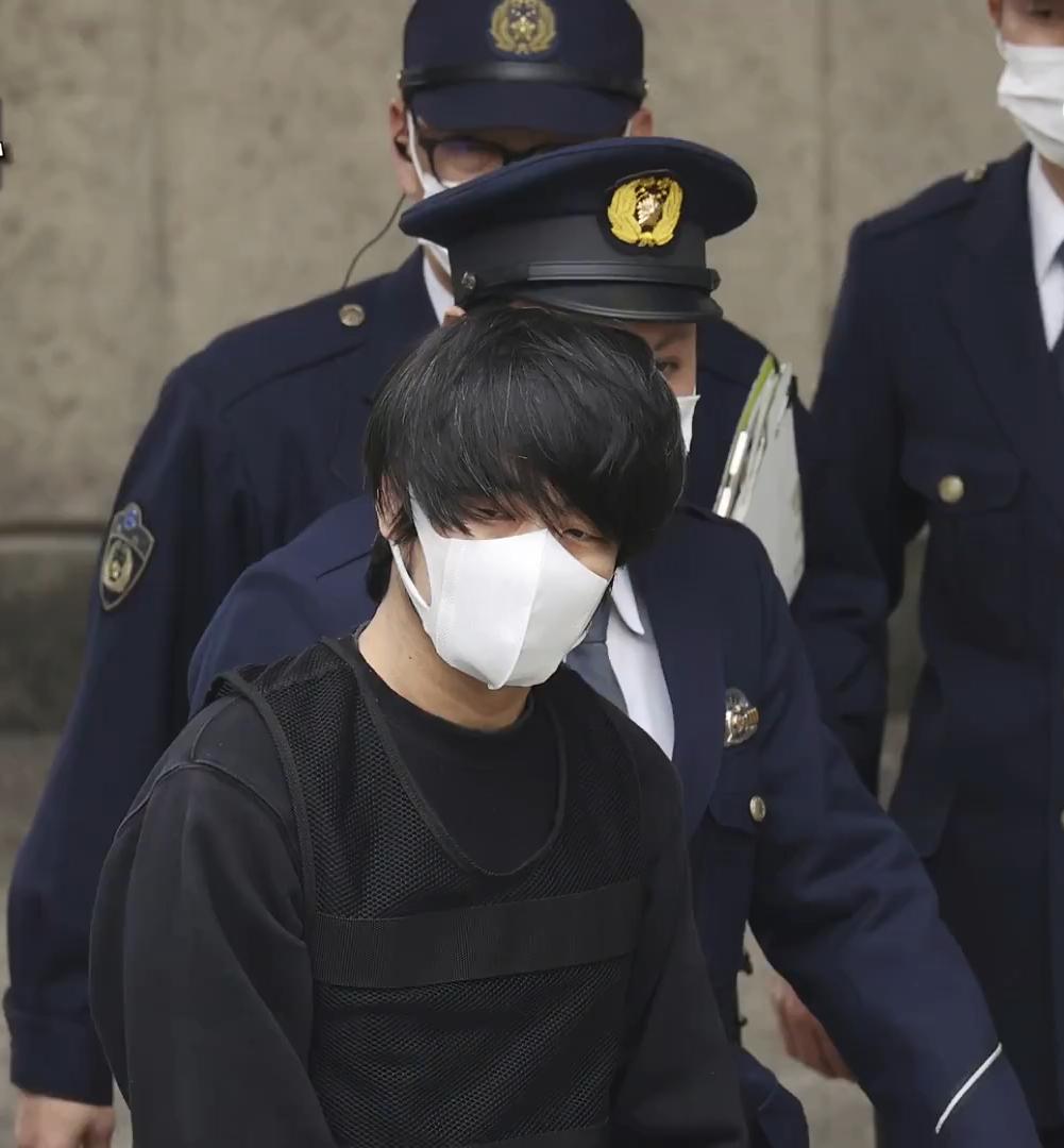 这一枪是无法复现的奇迹！山上彻也，在高市早苗的家乡奈良，击杀了安倍晋三！山上彻