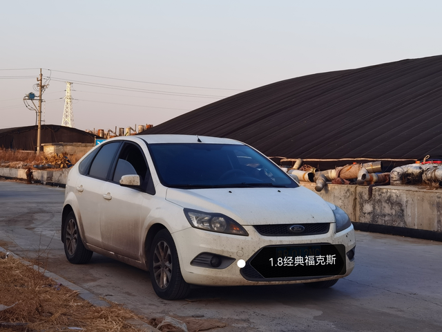 1.8经典福克斯油耗惊人！！！如题所示，1.8经典福克斯两厢手动挡油耗真的很惊