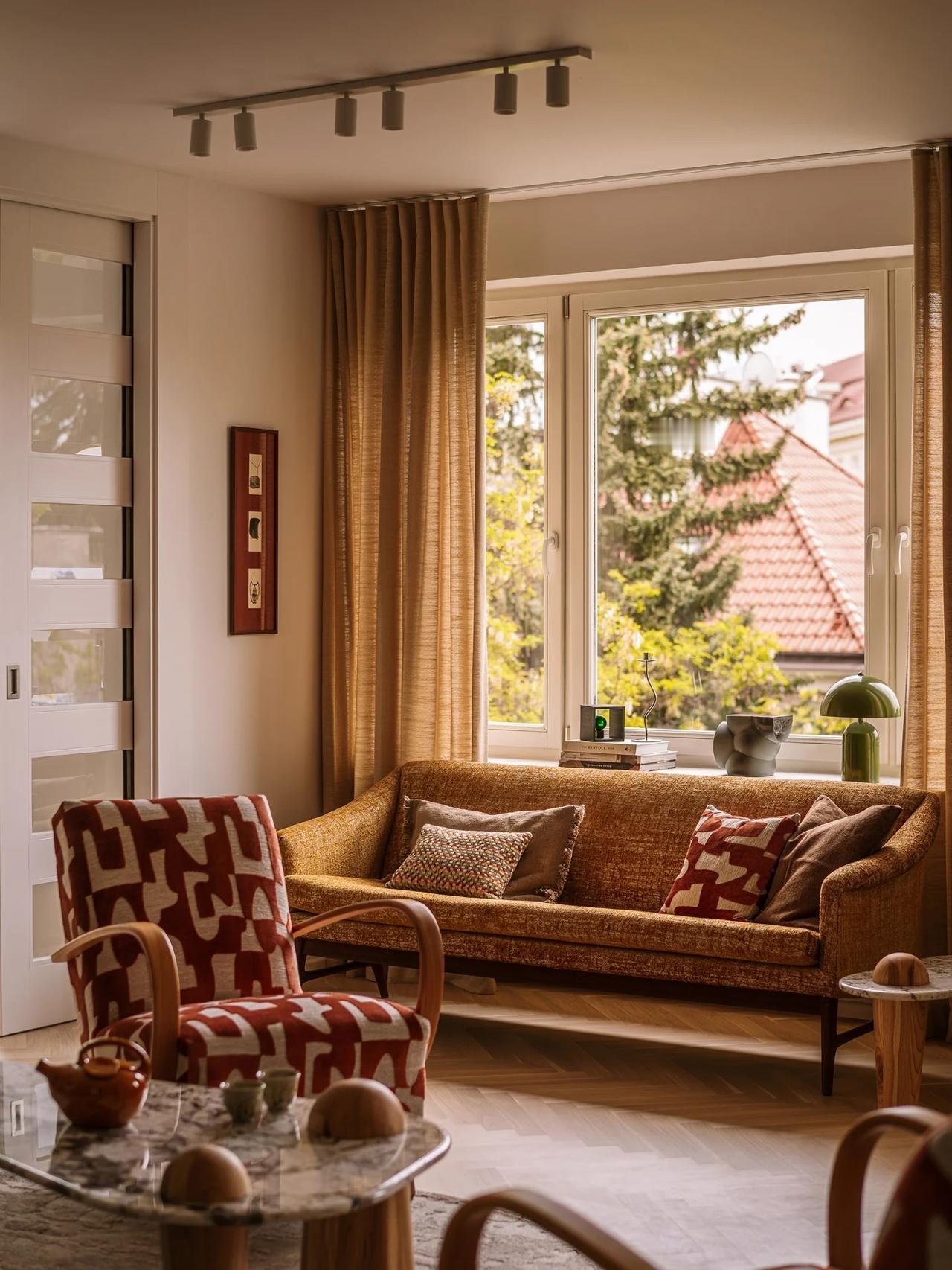 温暖色调加持，华沙公寓更显静谧与舒适💯90后都喜欢的装修风格是什么家居