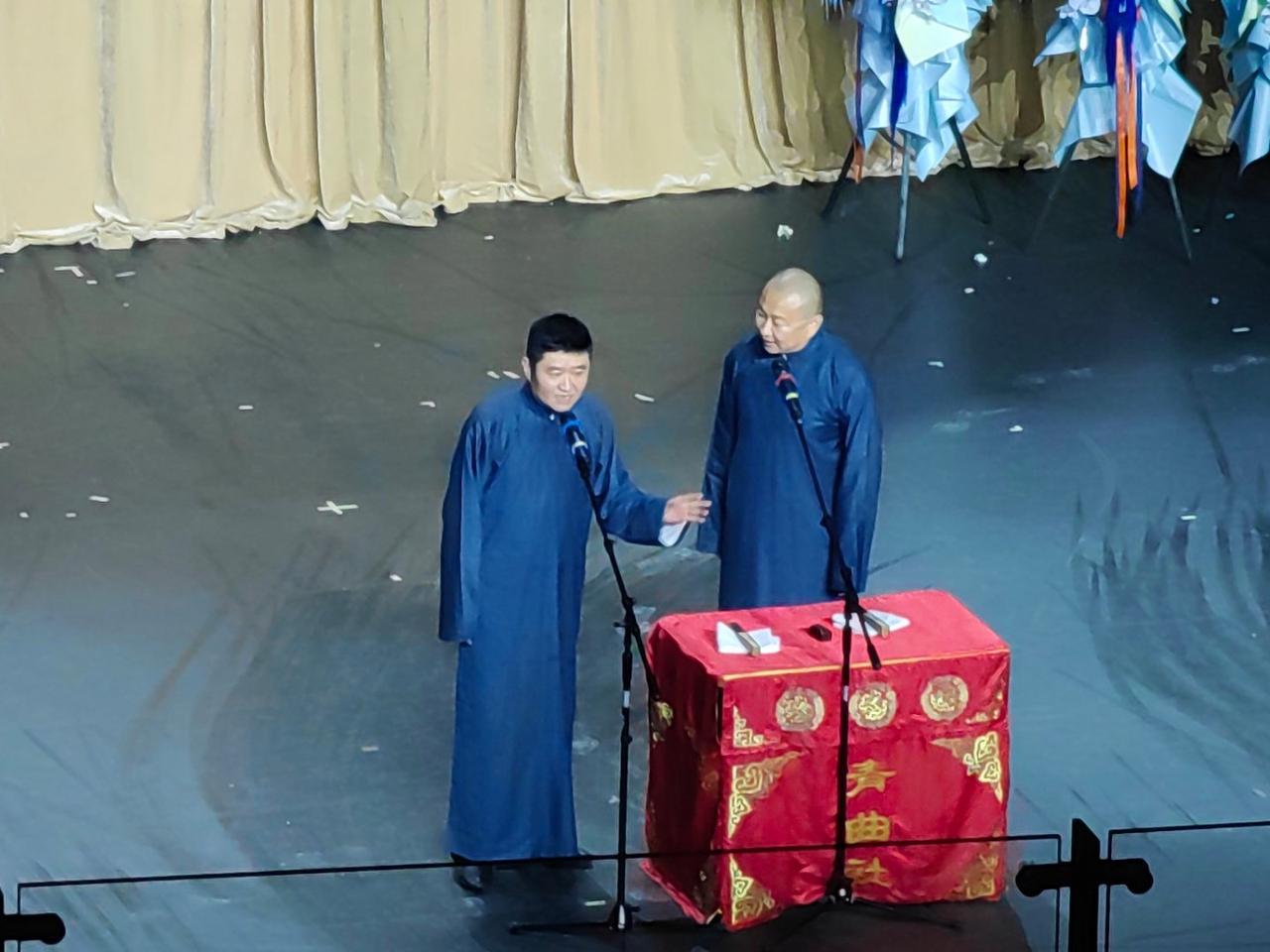 【著名相声演员苗阜和岳云鹏同期开启专场，打擂即是决战，你怎么看？】5月16日，