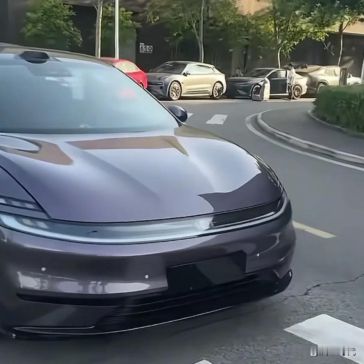 长安启源A06E/R、第三代逸动都在路上了先说说A06这款车只看悬架就觉得不