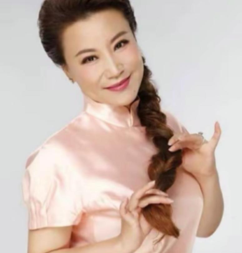 45岁王为念净身出户，与小香玉离婚。没多久，小香玉带着王为念的家产，改嫁他人。至
