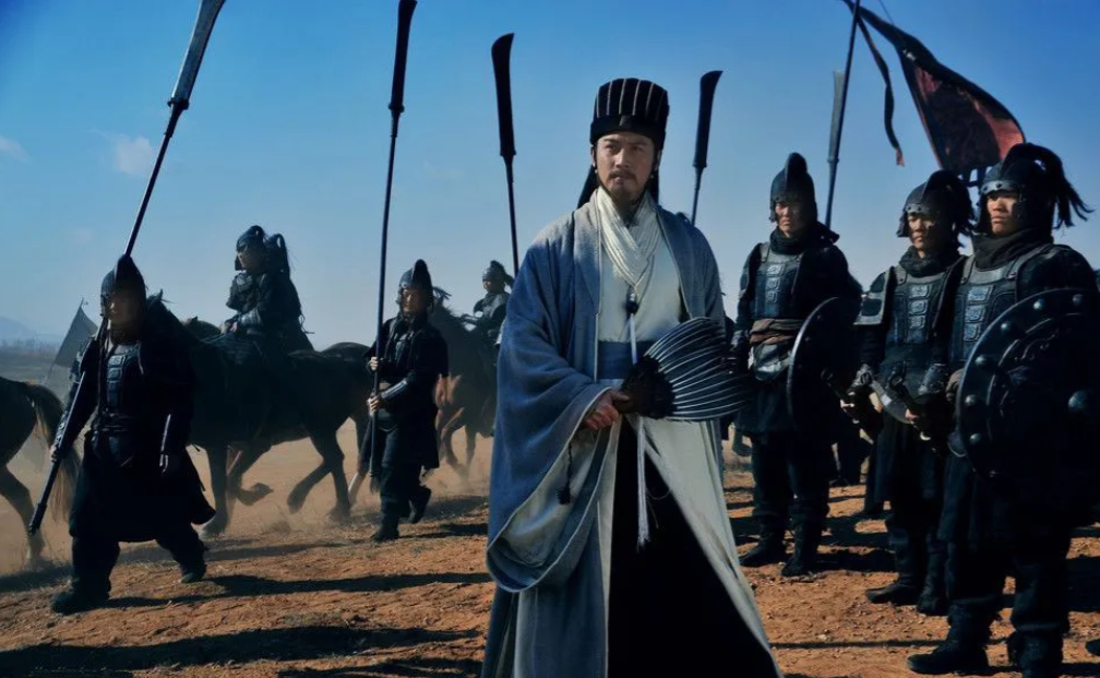 223年，刘备含恨离世，回首发现他这一生最大的失误，就是三顾茅庐请来了诸葛亮，却