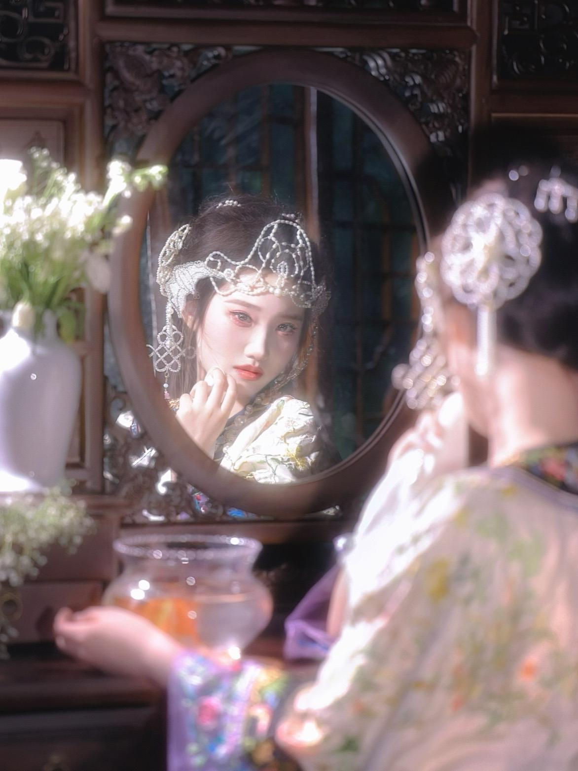 “就这般望着你”
