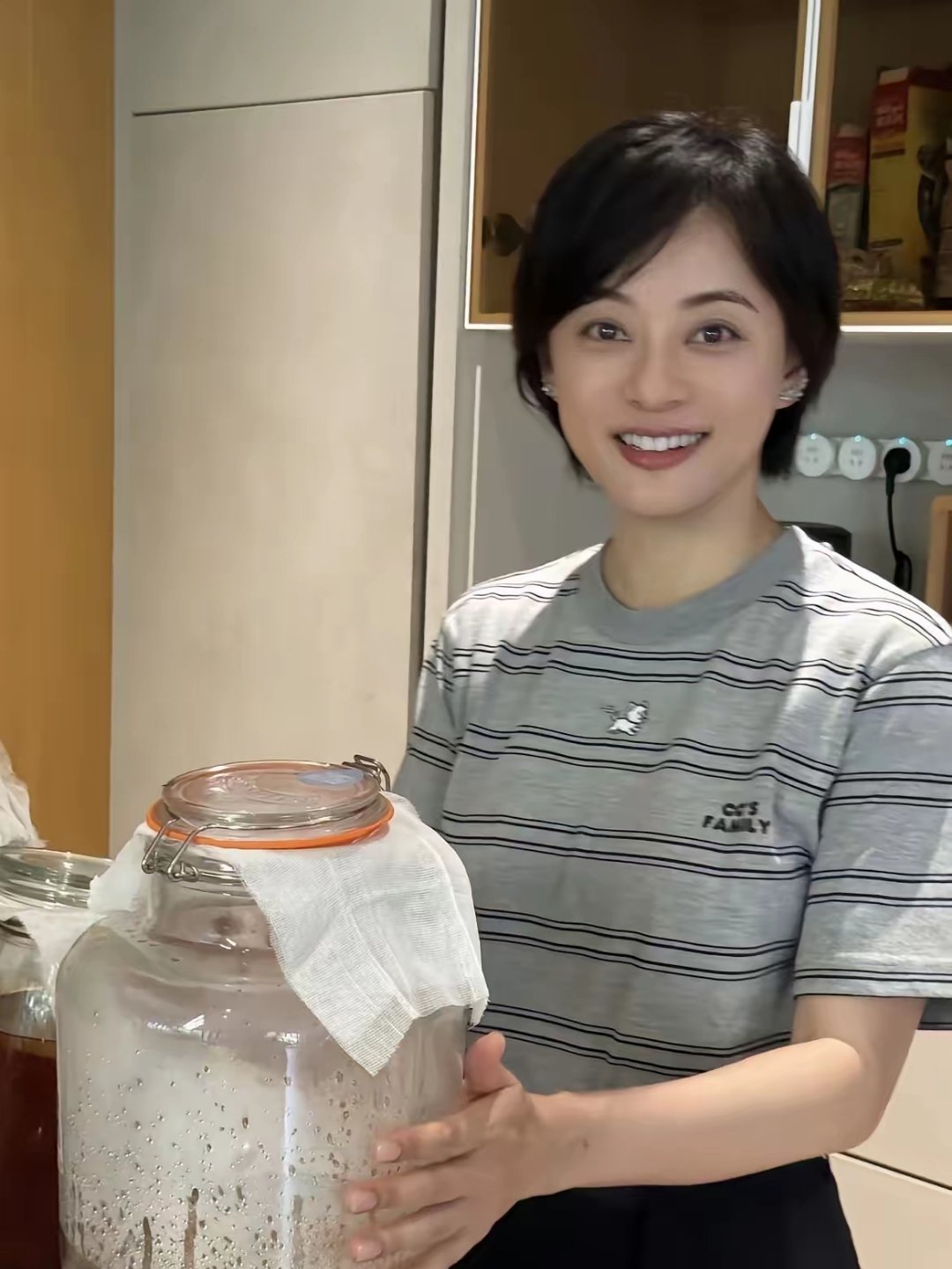 孙俪眼也不鼓了，也不发腮了,好漂亮​​​