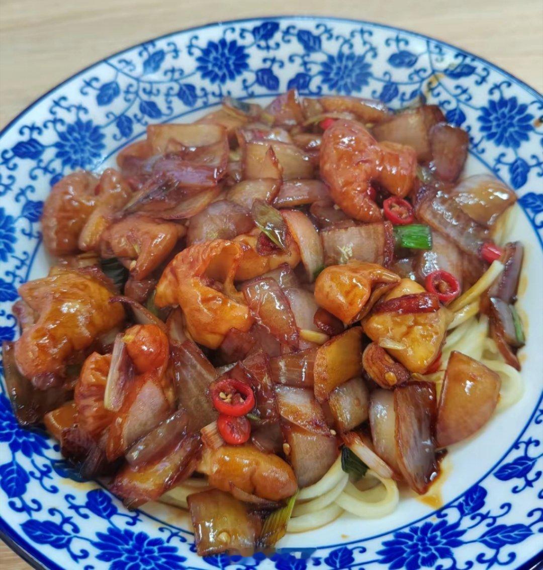 以后再也不吐槽上海了，杭州一碗面的价格，都这么贵，这美食高攀不起啊！