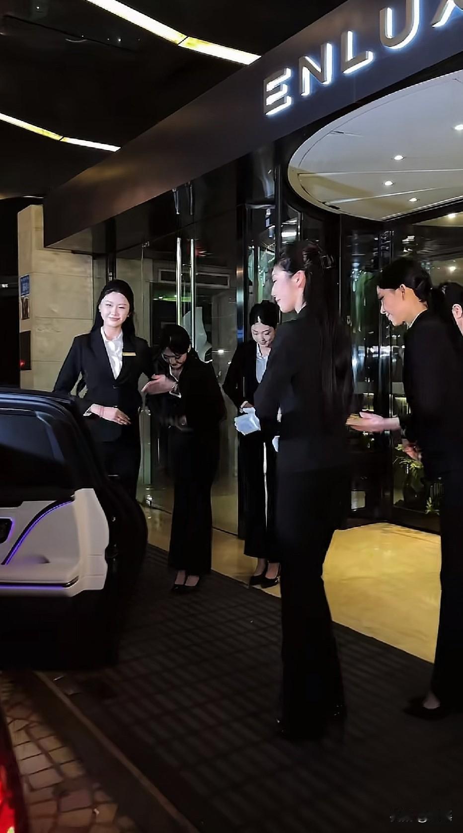 兄弟们，一定要出人头地啊[捂脸哭]