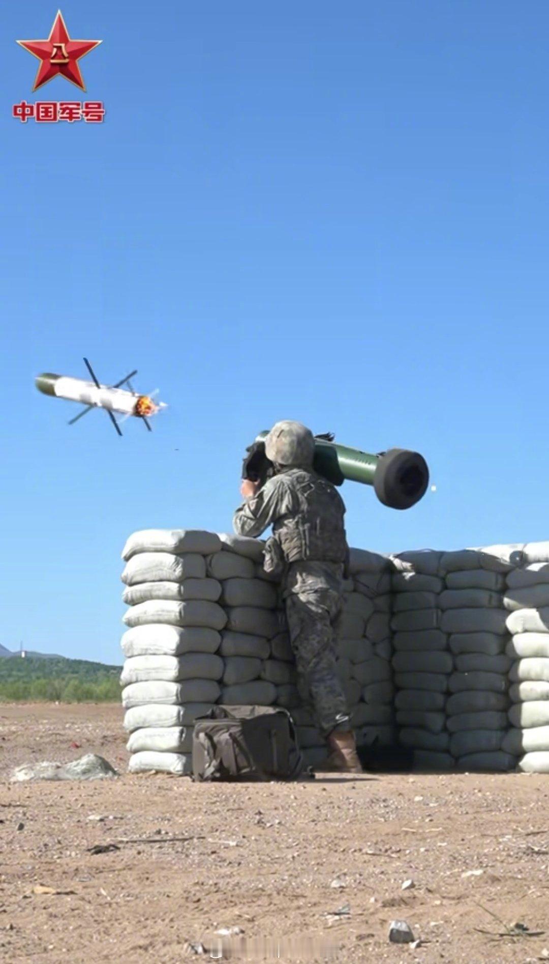 烽火问鼎计划兵器影像M1A2T快乐蛋——红箭12单兵反坦克导弹