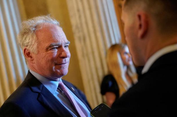 美国国会这周彻底炸锅了,参议院投票结果一出来网友们直接傻眼,52票干赢48票硬是