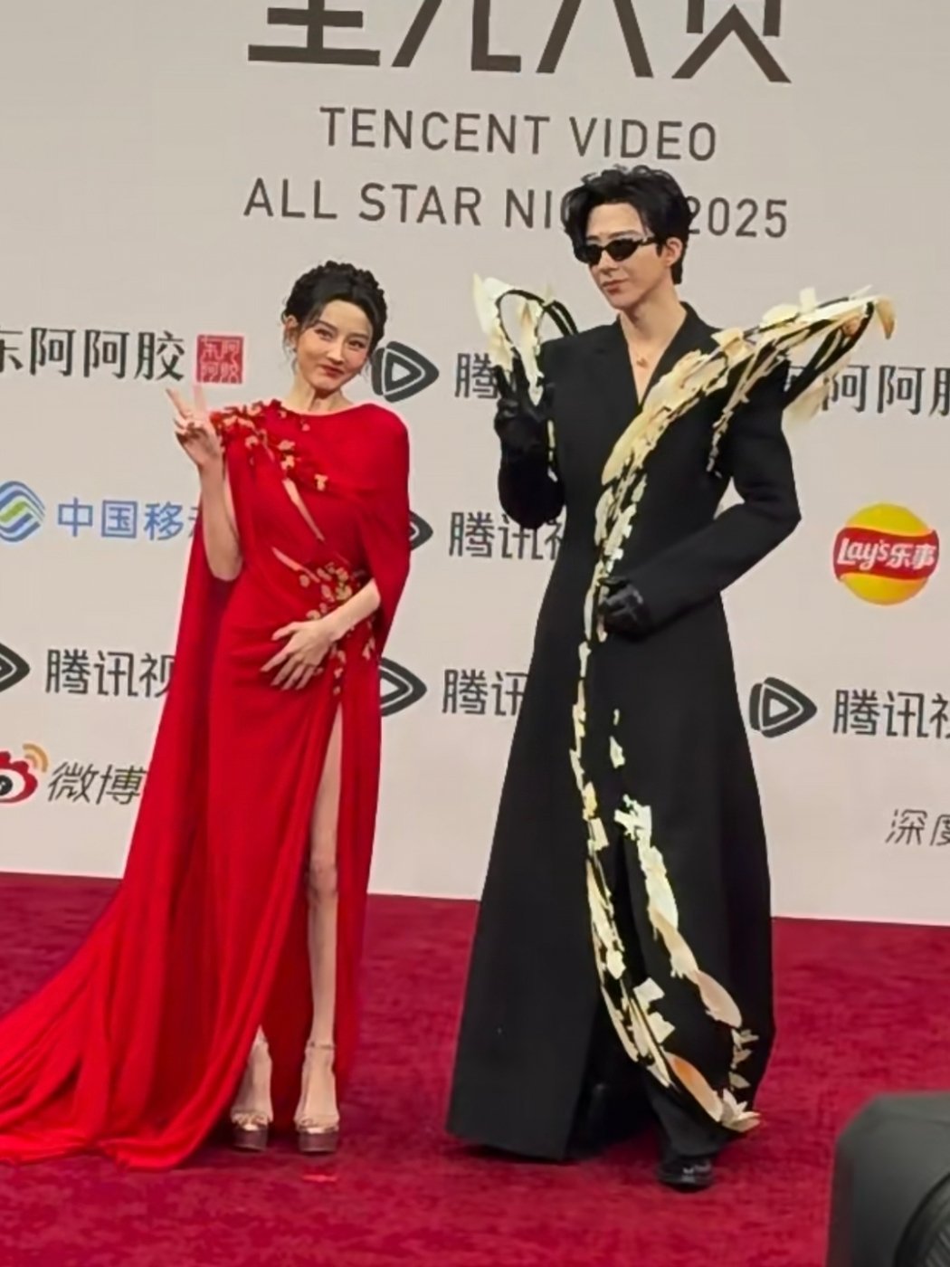 星光大赏红毯刘宇宁艳压宋祖儿有没有