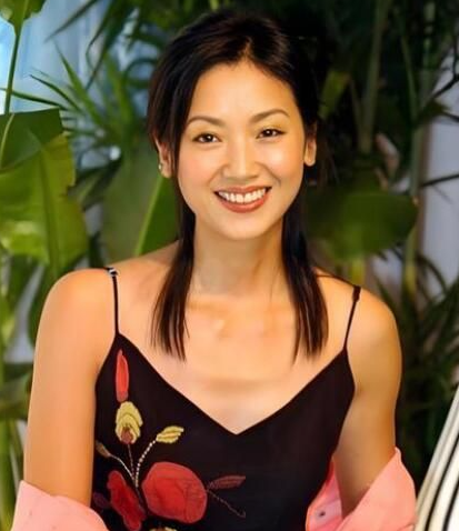 吴倩莲满头白发吃拉面当年拒绝刘德华求婚的她，如今活成这样