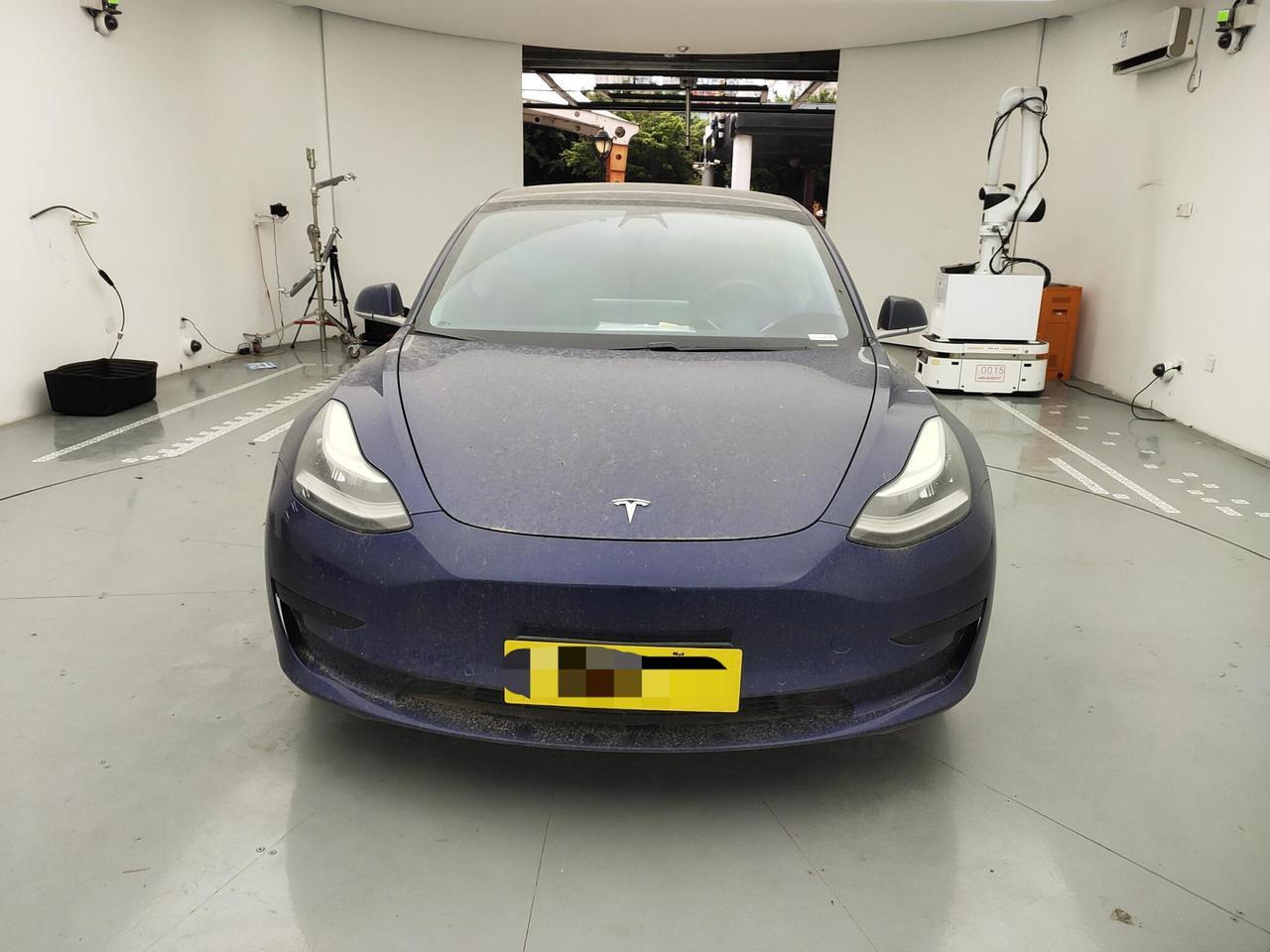 开了六年的特斯拉Model3，电池健康度81%昨天验了一台Model3，202