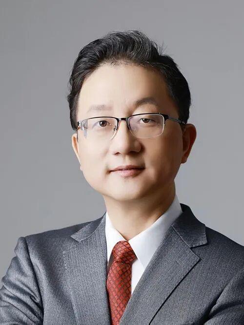 8月24日下午，中国新任驻澳大利亚大使刘劲松乘国航航班抵达悉尼。第16任驻澳大使