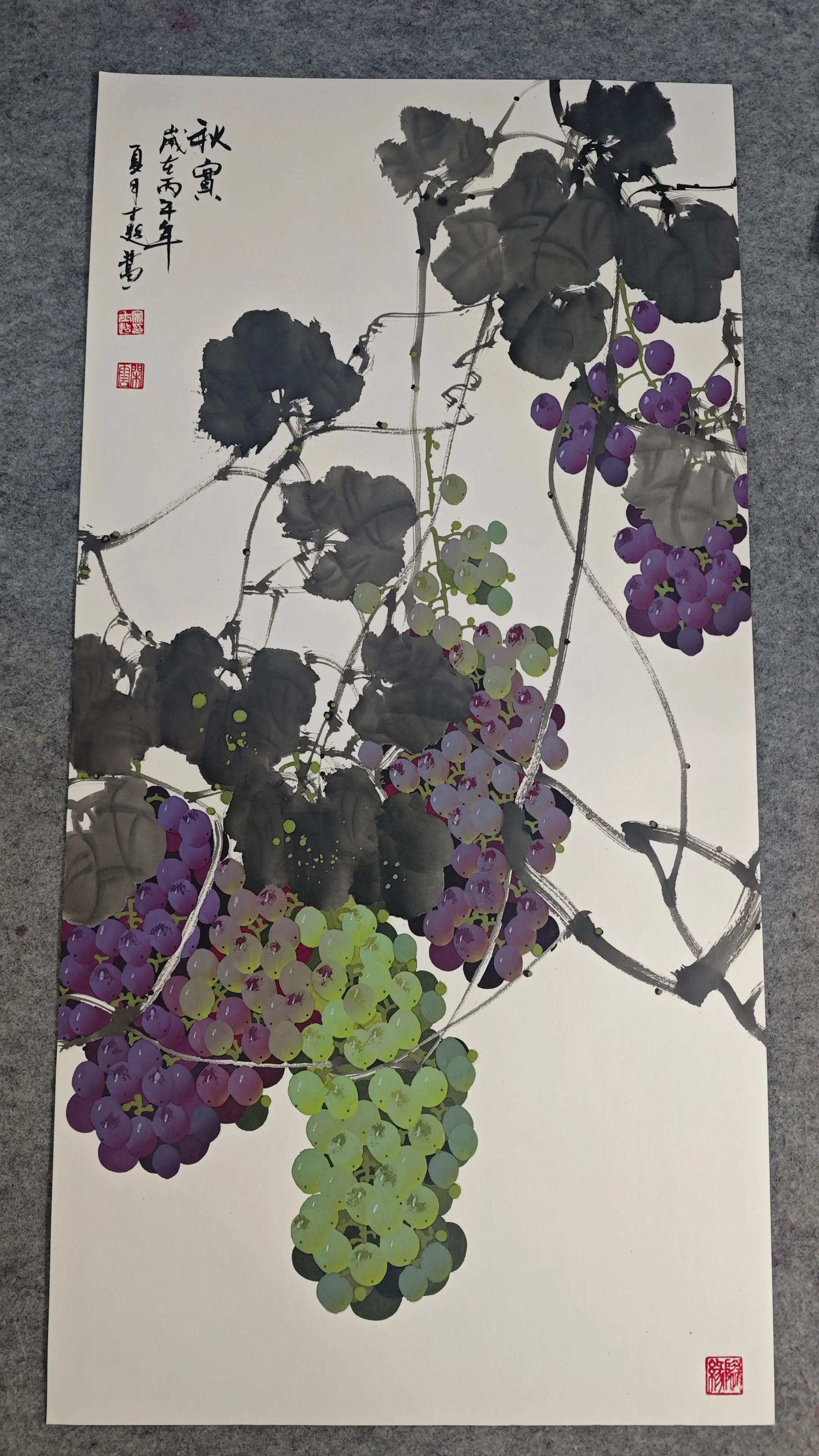 国画葡萄。    硕果累累秋实图葡萄的季节