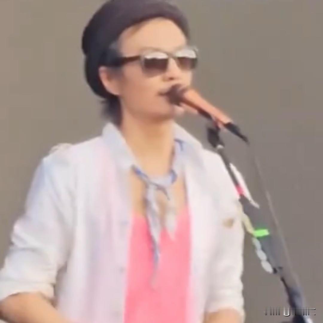 朴树哽咽停演：51岁的他，终于敢对世界说“我要为自己活”10月5日太湖湾音