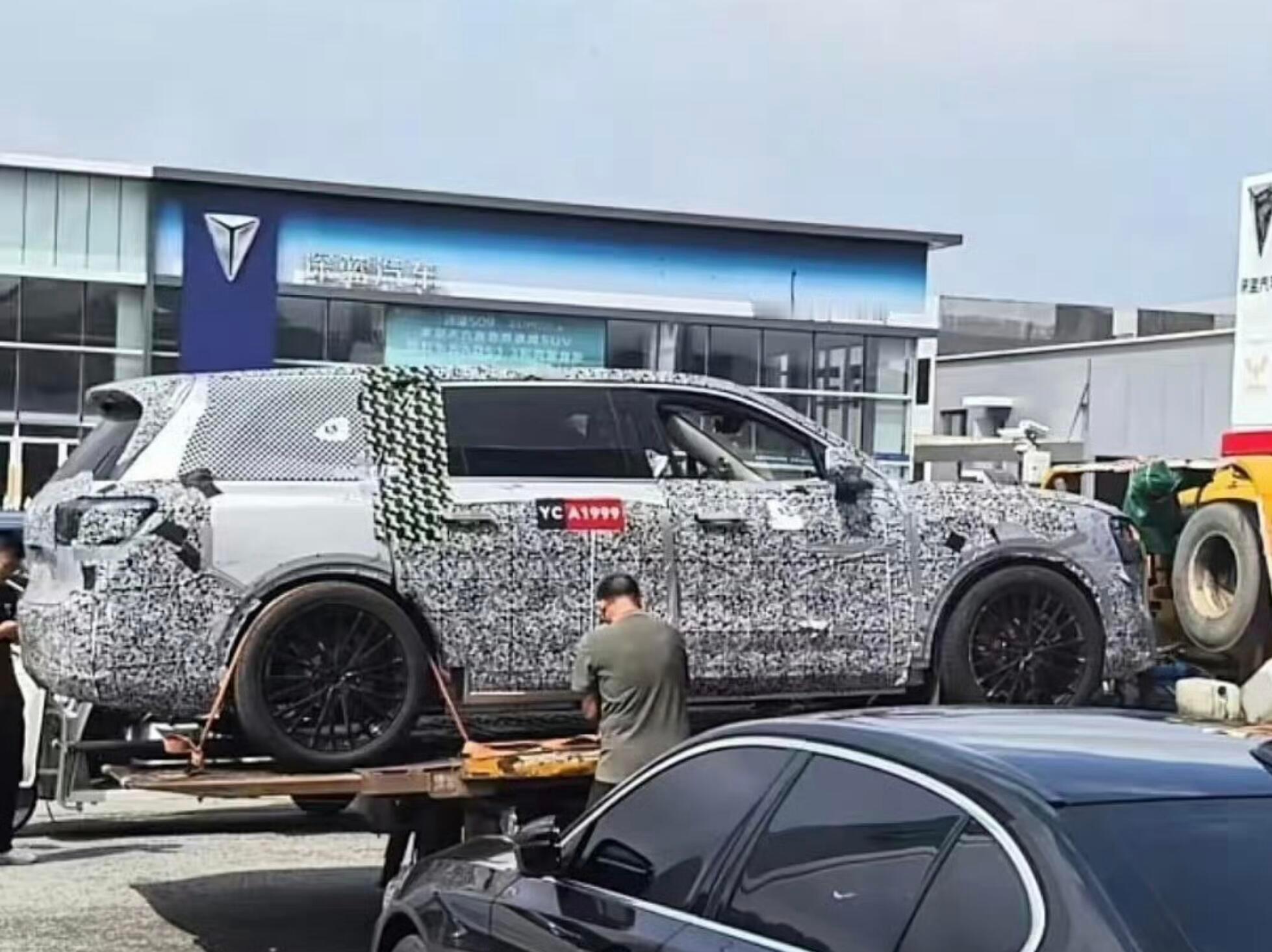 问界M9又来一款长轴版？有了M7和M8，M9更多是个旗舰象征，给不差钱老哥准备的