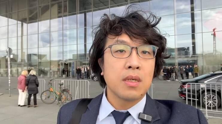 4个月的通缉令，就是一道催命符！沈伯洋还在跳脚，还在嚣张？看看秦桧的铁像，看看汪