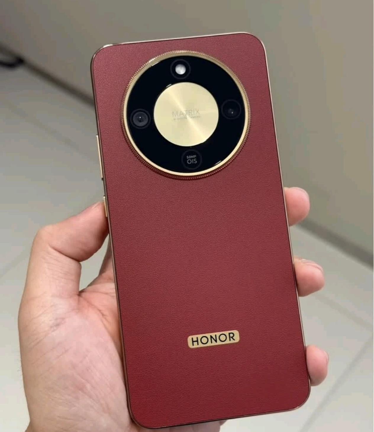 劝你们不要轻易买荣耀X70，用完真的就回不去了，这续航直接吊打我以往用过的任何手