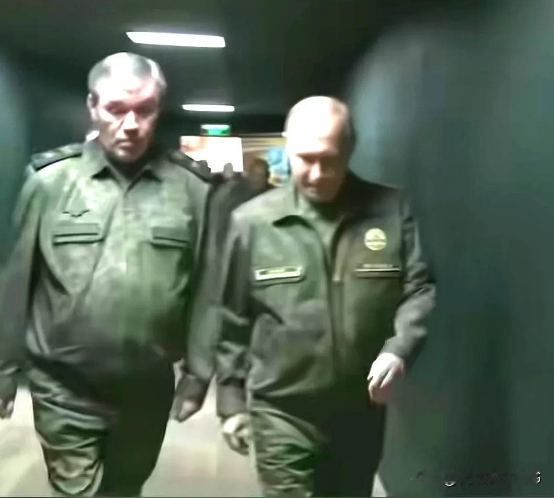 俄军总参谋长经常扯谎克里姆林宫20日表示，普京总统当天视察了俄西部集团军一个指