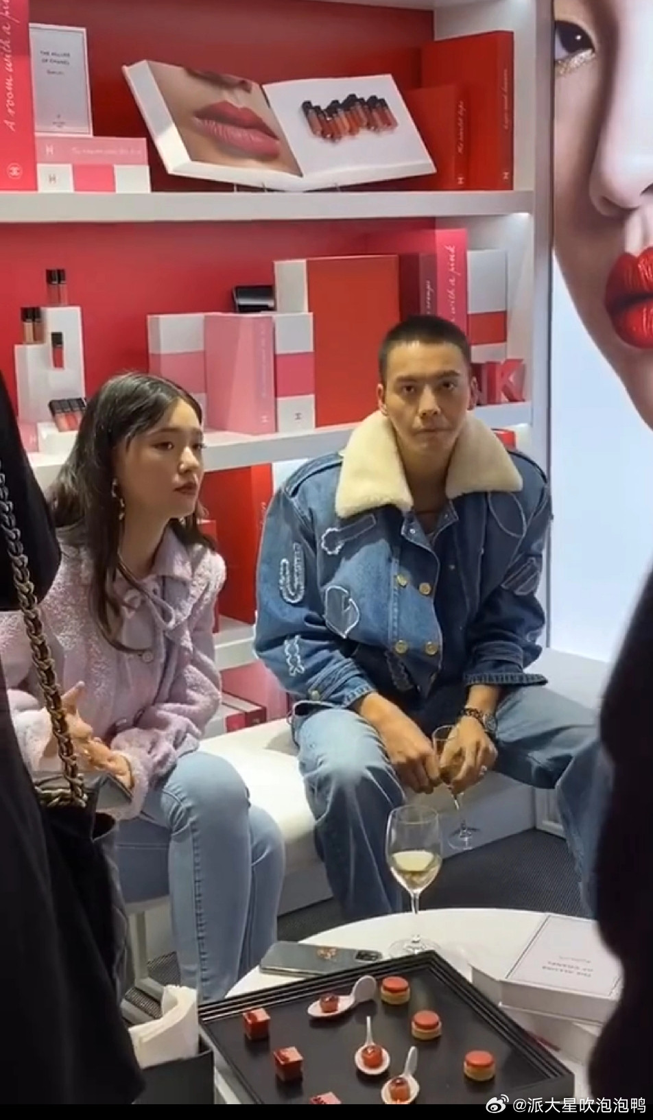 林允的星味儿也是一点点磨出来的，早期的她是真的毫无星味儿，说实话，形象和气质都有