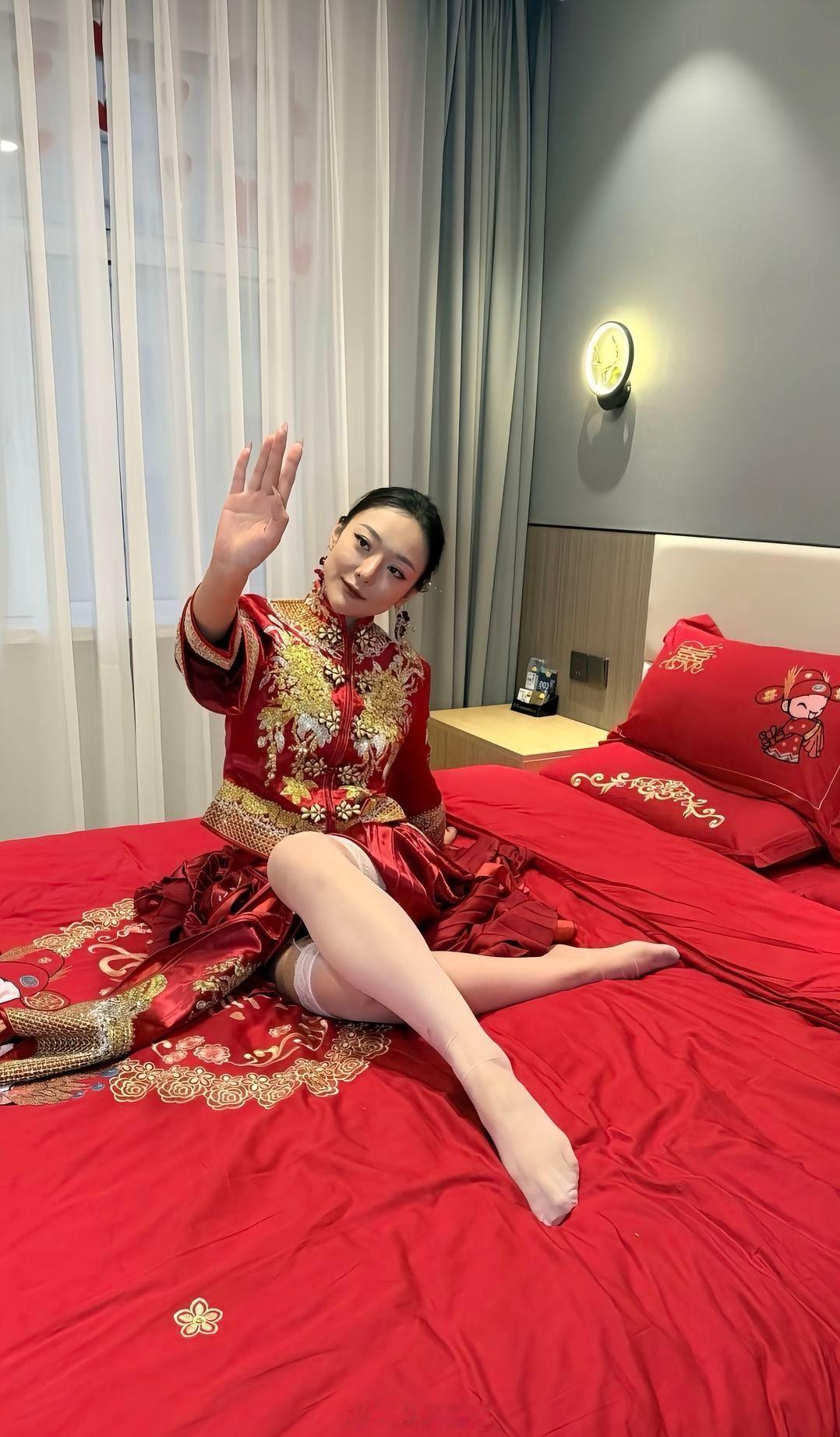 班味最重的新娘今日穿搭(ootd)最美新娘反差，有人说，对待穿搭的方式，就是你