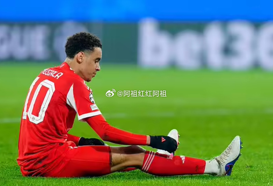 德国天空体育消息，穆西亚拉不会入选纳格尔斯曼即将公布的最新一期德国队名单，这是一