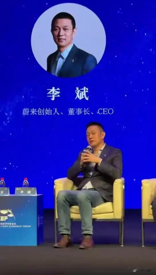 李斌预警车市最残酷阶段来了，跌幅或达两成蔚来创始人李斌公开表态，汽车行业已进