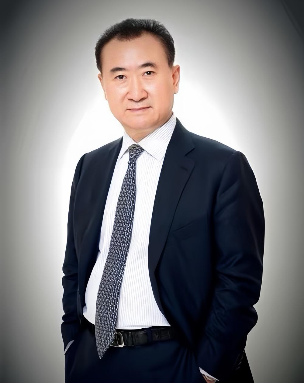 老王这人，确实是个狠角色。万达电影正式改名了，改成“儒意电影”，连股票简称都