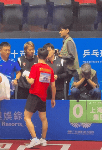 樊振东指导再次上线。恺子真的是樊最东的最爱无疑了。就算是双打，他也要叭叭的的指