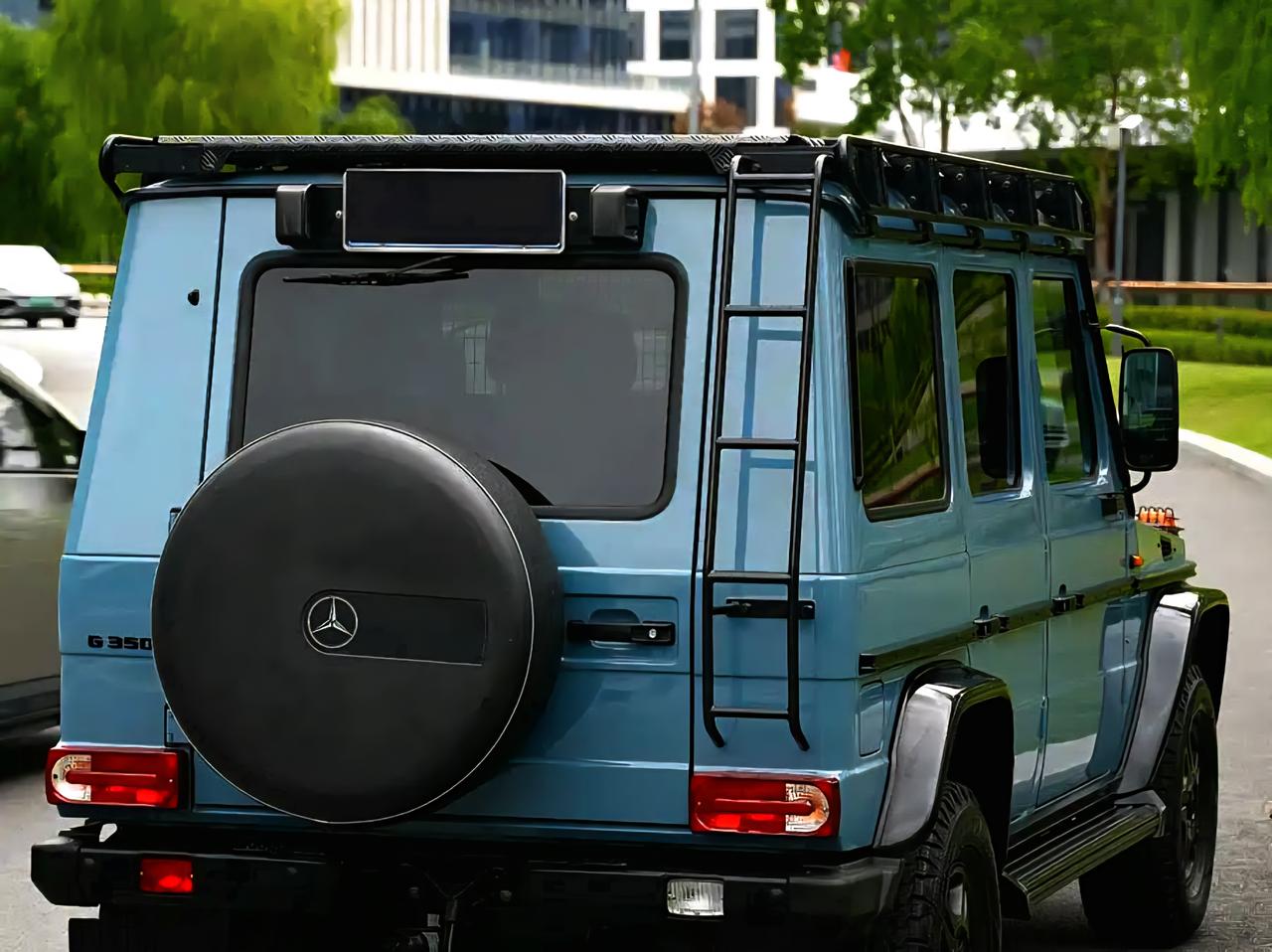 2.8升6缸发动机。柴油化油器！我不知道大家玩不玩，现在的一些老的奔驰g如果你能