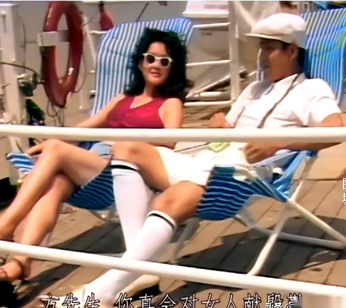 拿着未婚夫的钱去留学，在国外把东方美人的人设玩得飞起，临了回国，准备漂白上岸，安