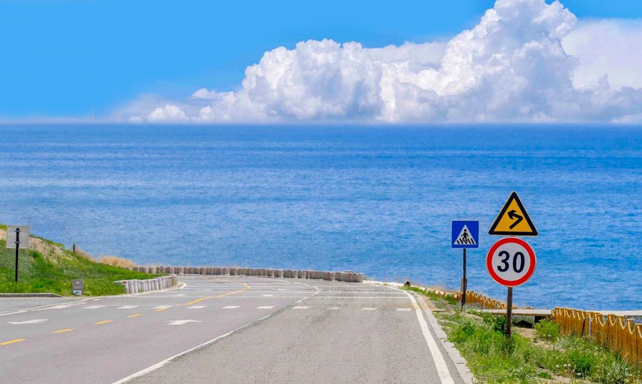 李玫瑾教授：“为啥现在有的孩子动不动就跳楼？他倒挺省事，往下一跳，什么都不想，就