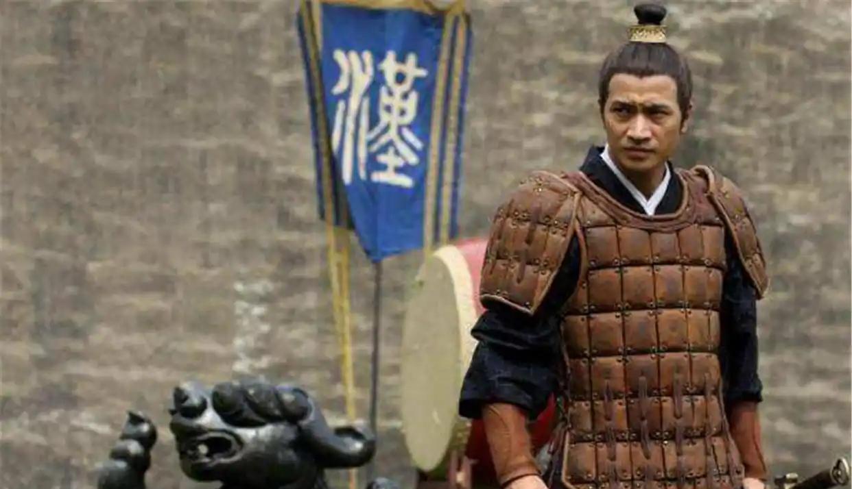 西汉名将周亚夫请女相士许负看相，许负说：“你三年后会封侯，封侯八年出将入相，再过