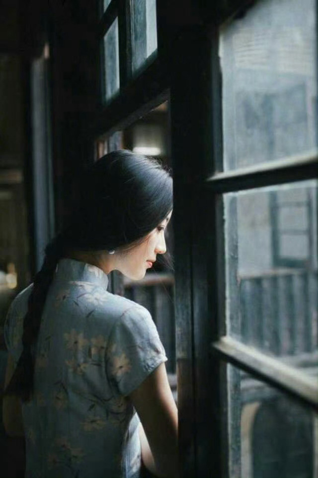 “十条让你成为高人。”1、静：——话少心定，把能量收回来，不浪费在无谓的人和事上