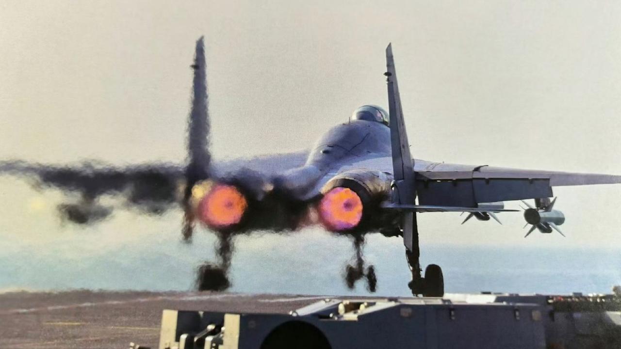 歼15或主要转型空对面攻击，空对空歼35负责，弹射型航母优势尽显外媒称歼-1