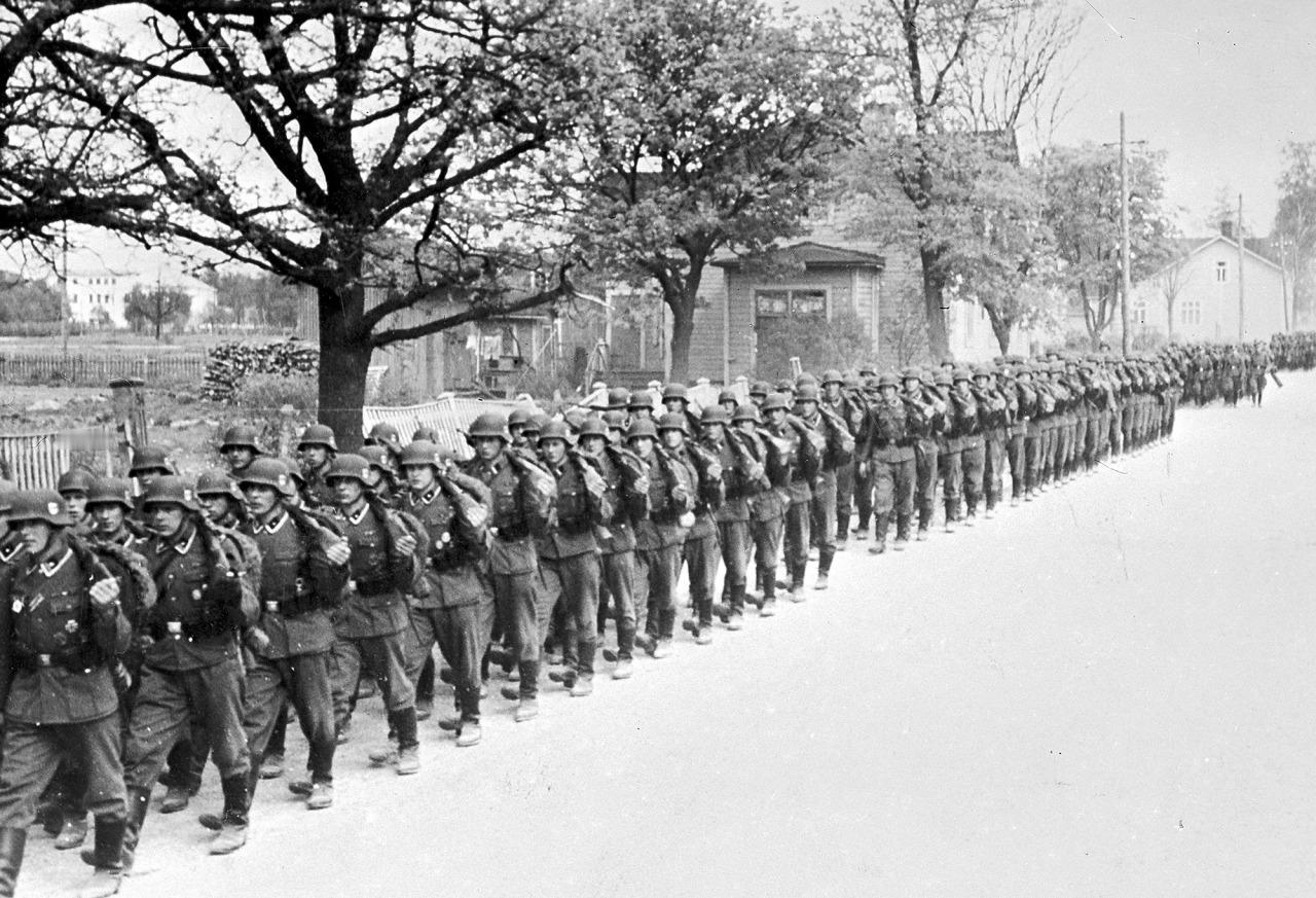 1943年6月1日，芬兰党卫军志愿营从巴伐利亚调回本国汉科，次日便在当