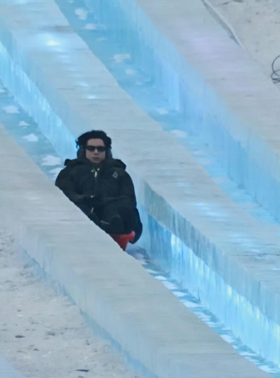 老师，我家孩子咋不响了🙋🏻♀️王鹤棣冻成静音模式