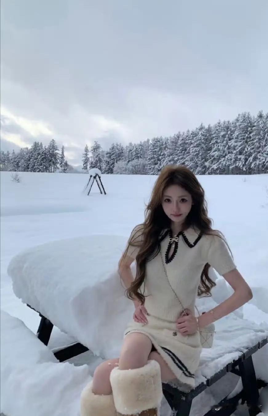 王思聪的女朋友懒懒确实漂亮，小巧可爱的感觉，怪不得王思聪有了懒懒之后就不换女朋友