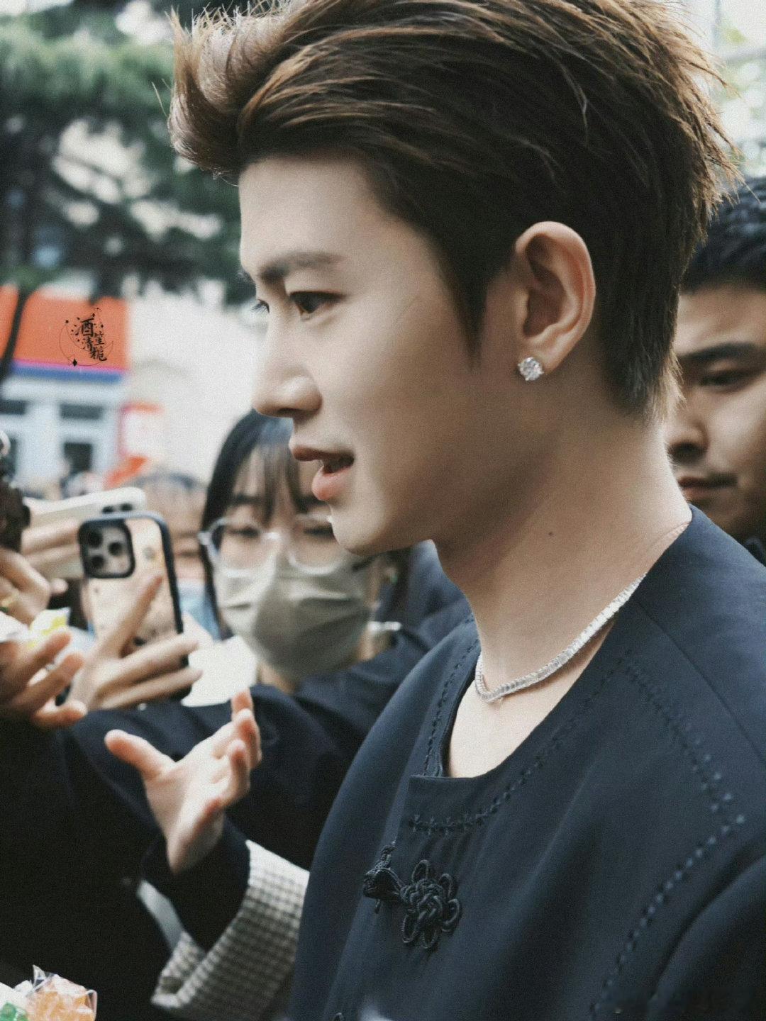 任嘉伦咖啡店饮品用角色命名任嘉伦咖啡店饮品用作品命名用角色与作品命名饮品太用心了