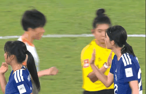 强者和胜利者还是有巨大的不同这个画面太真实同样都是五连胜，手握25个净胜