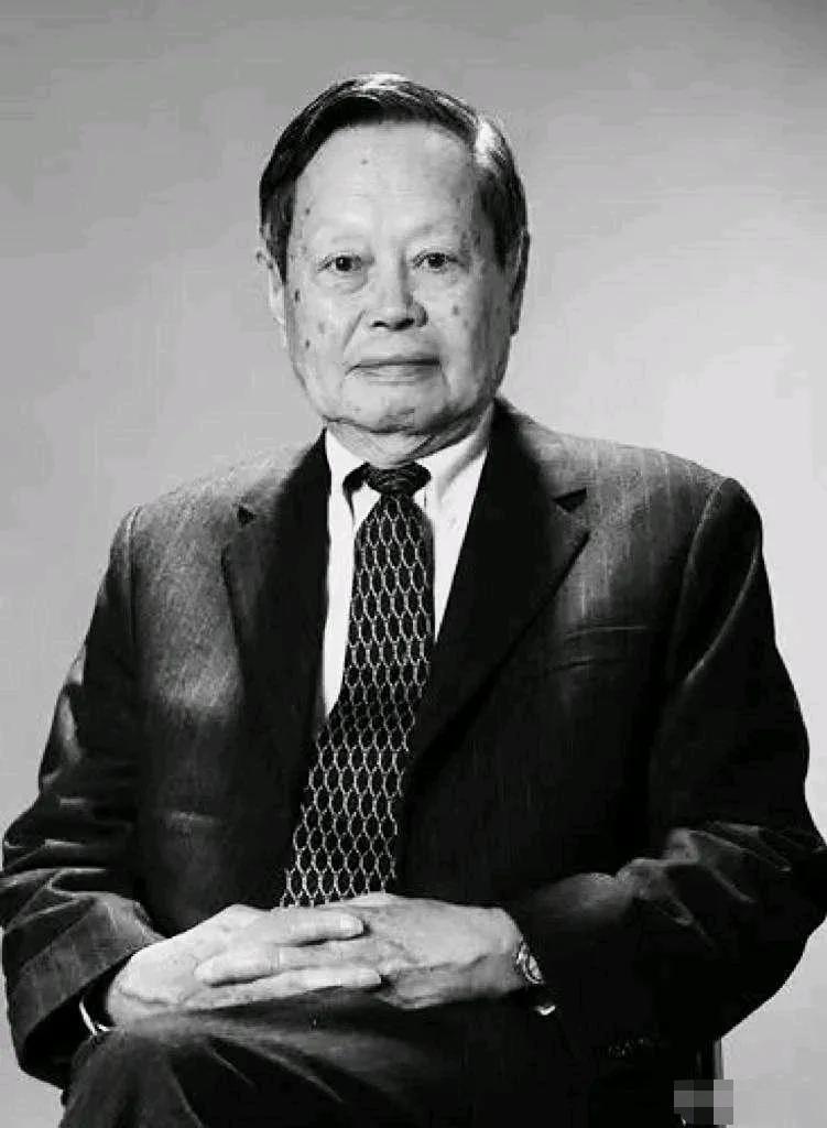 巨星陨落！杨振宁院士逝世，享年103岁2025年10月18日，物理学巨擘杨振