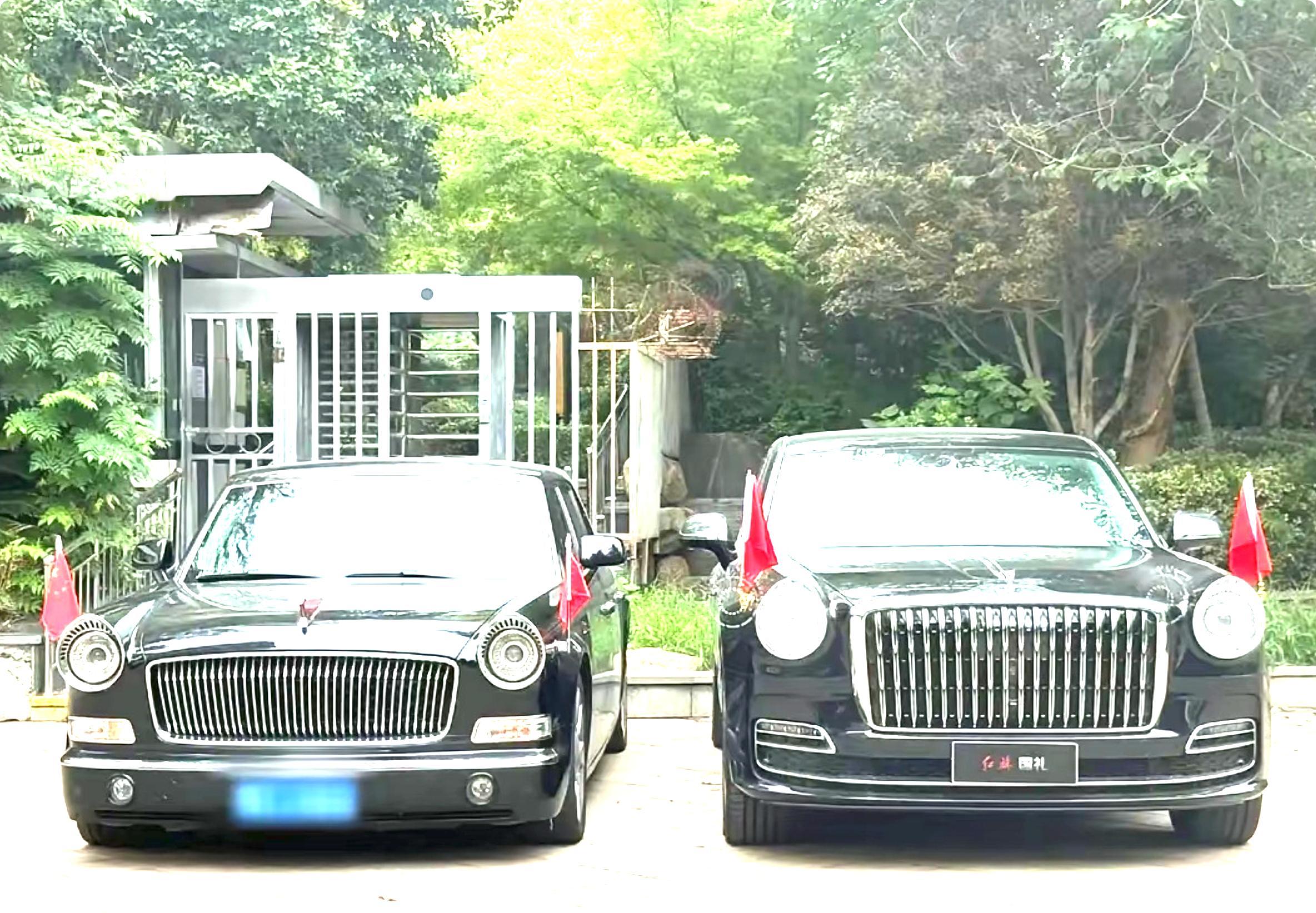 这二红旗车主哪个牛b？ps网图侵删