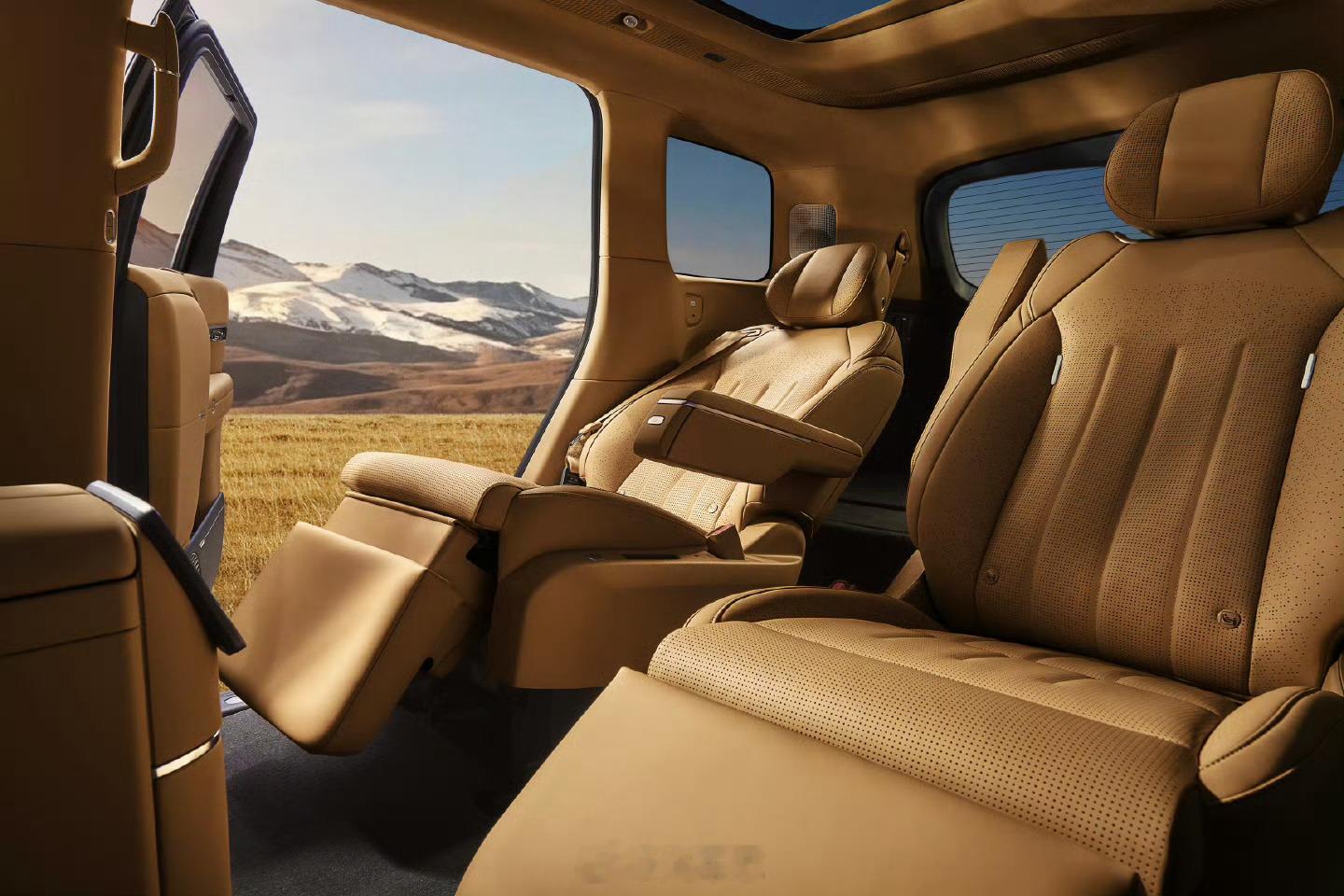 小鹏GX内饰公布～这设计和质感算领先水平吗？小鹏GX排排能躺平新科技旗舰小鹏gx