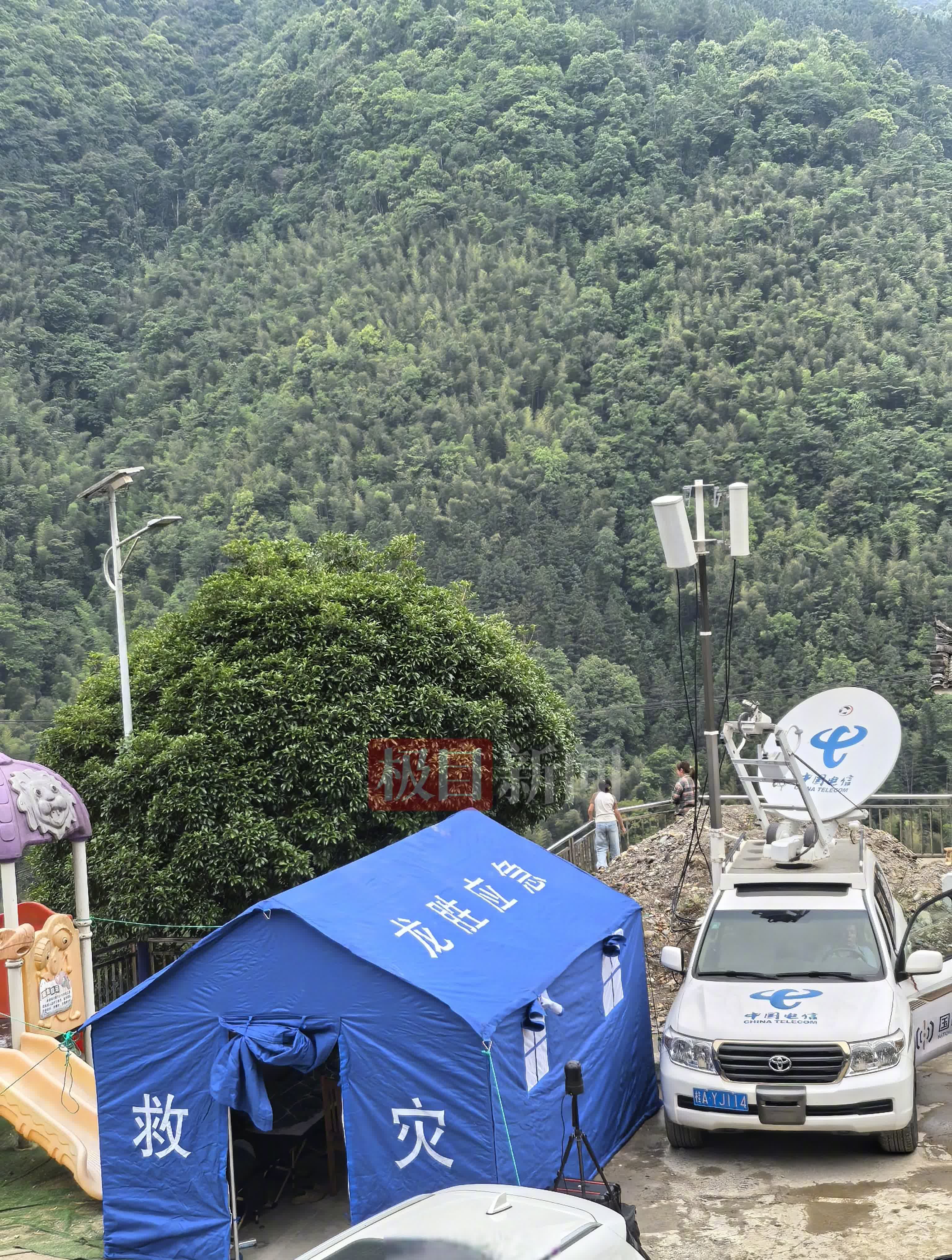 【探访桂林山洪受灾村民安置点：医务人员现场服务，盒饭量太大村民没吃完】桂林山洪