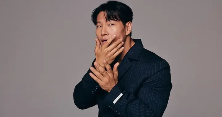 金钟国首曝圈外嫩妻心动瞬间：从妹妹到新娘的浪漫邂逅