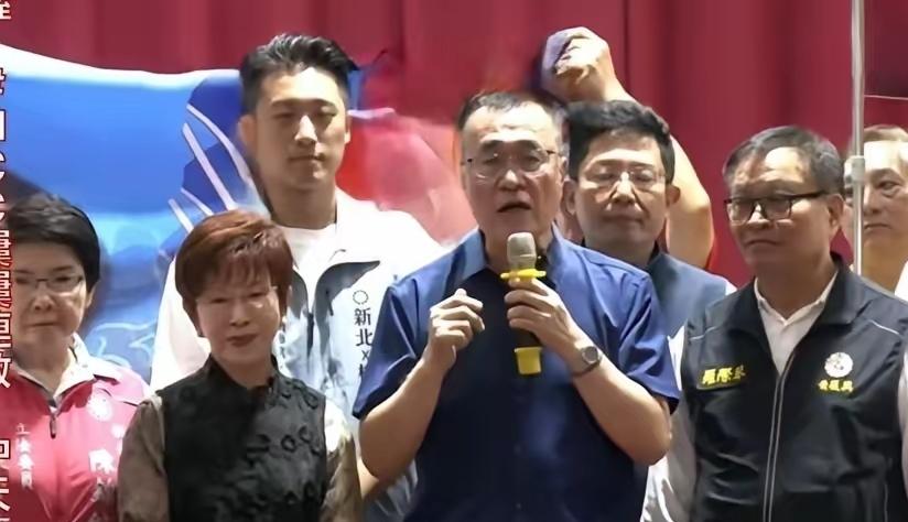 李四川又遇上事了。岛内青年团体筹办“候选人青年论坛”，邀请候选人与年轻人面对面交