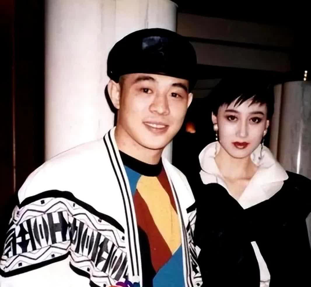 李连杰为了利智，抛弃原配与家庭，如今的港姐美人利智，也老了，曾经李连杰为他疯狂过