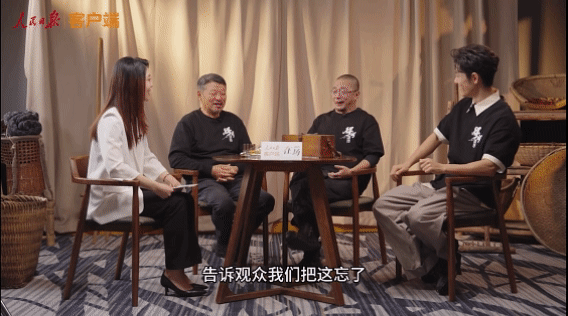 兰晓龙孔笙脱缰的野马和勤恳的老牛当脱缰野马撞上勤恳老牛，兰晓龙的黑色幽默撞上孔